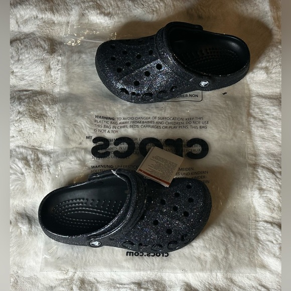 CROCS - Picture 4 of 16